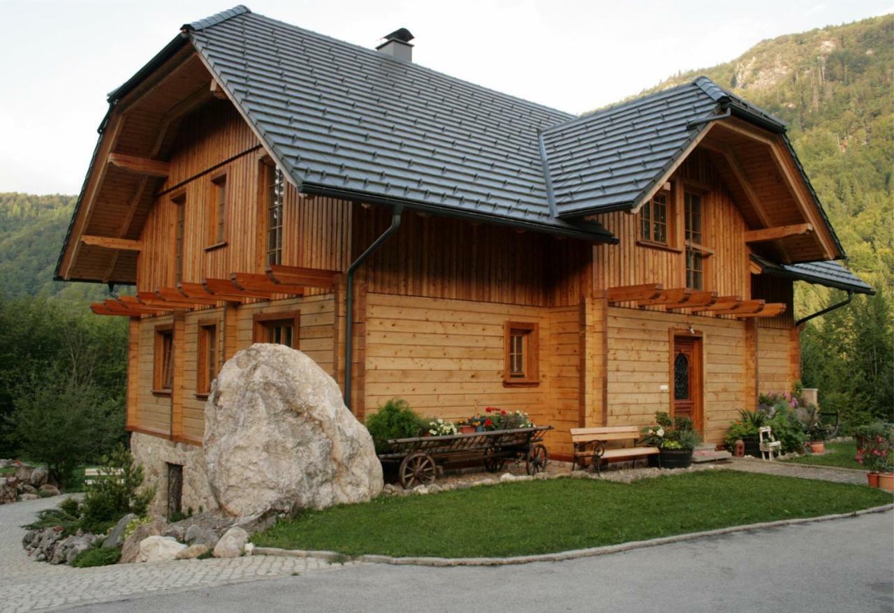 Apartment Pod Skalco Jesenice Exterior foto